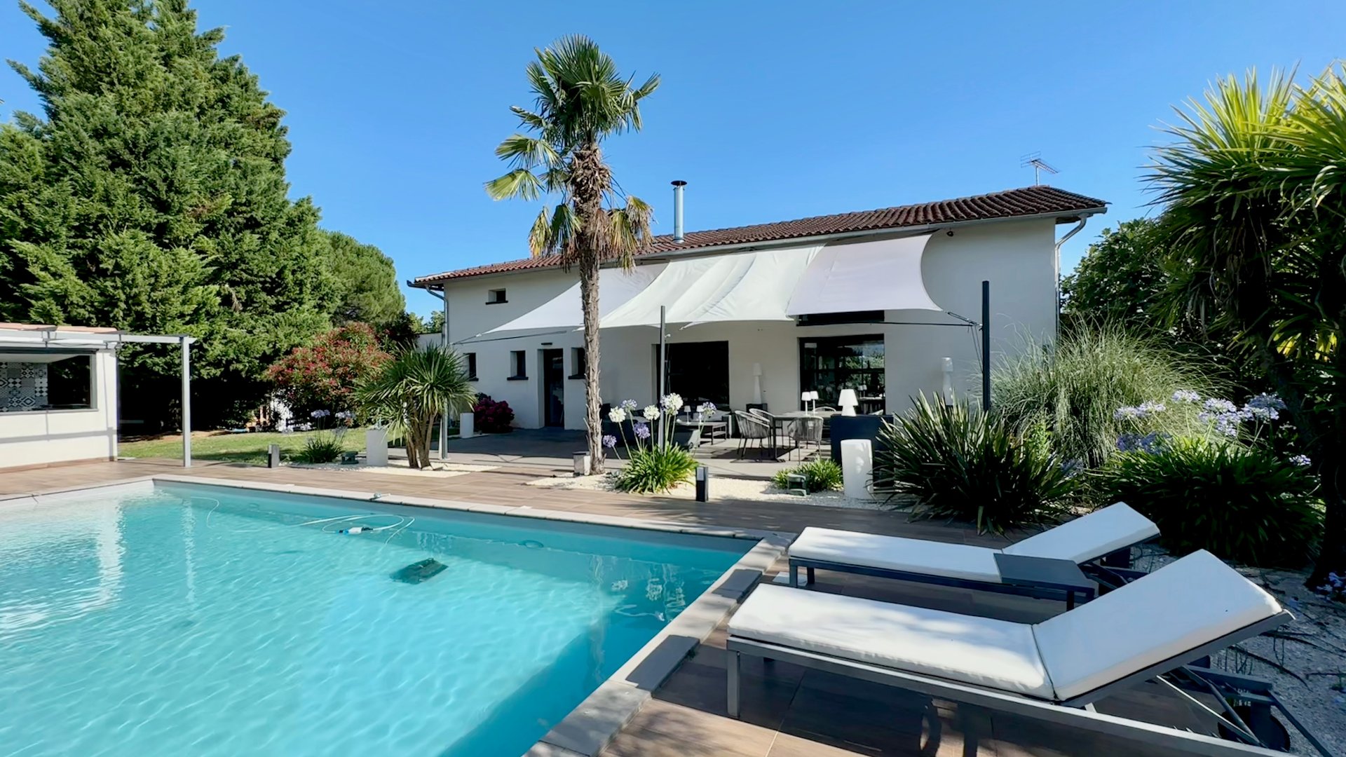 Maison 6 pièces 266 m² · au Castéra · 266 m² · 646 000 €