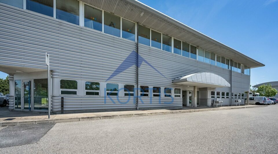 Local commercial 387 m² · à Villefontaine · 387 m² · 3 693 €/mois