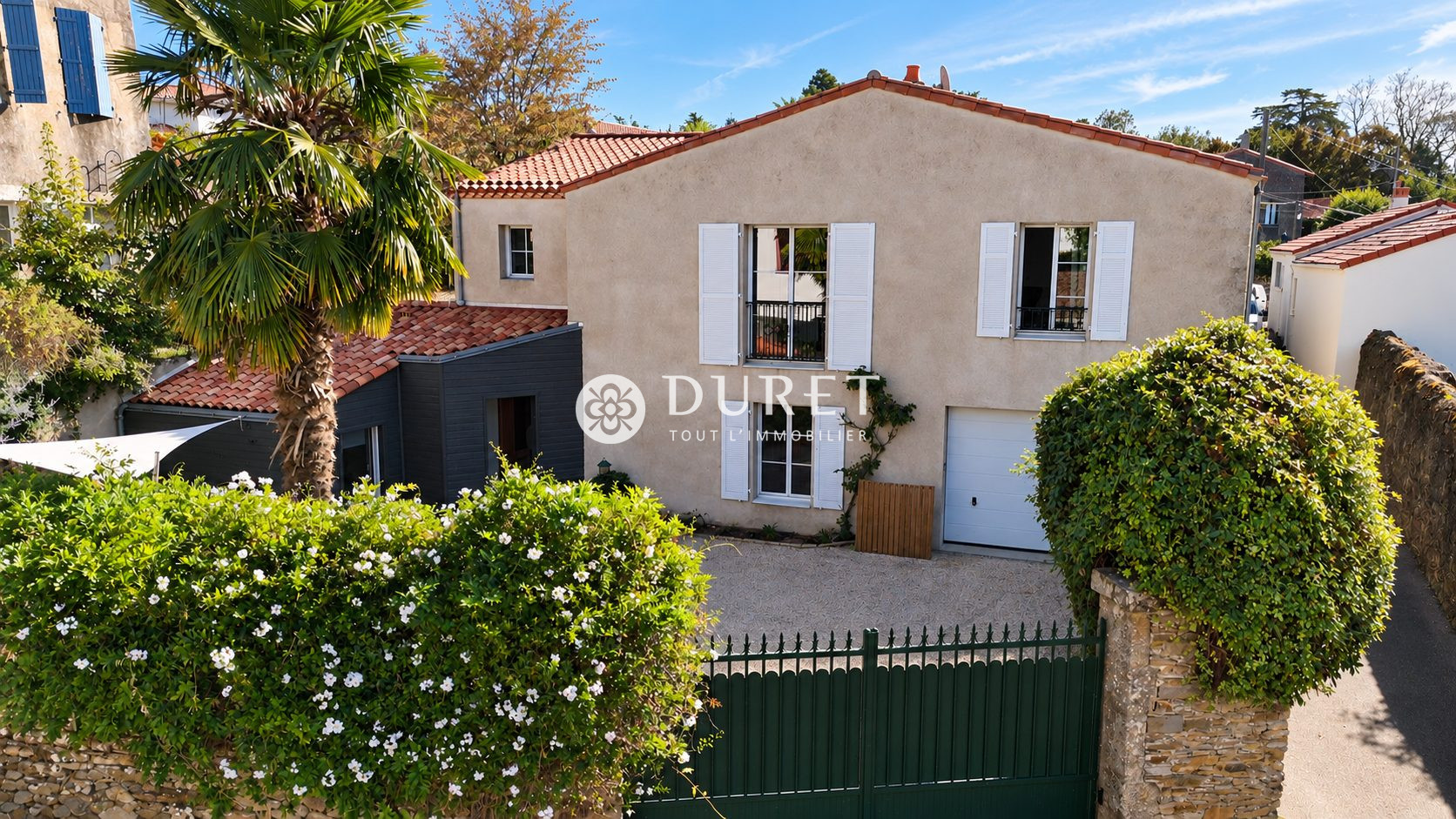 Maison 6 pièces 176 m² · à Montaigu Vendee · 176 m² · 438 900 €