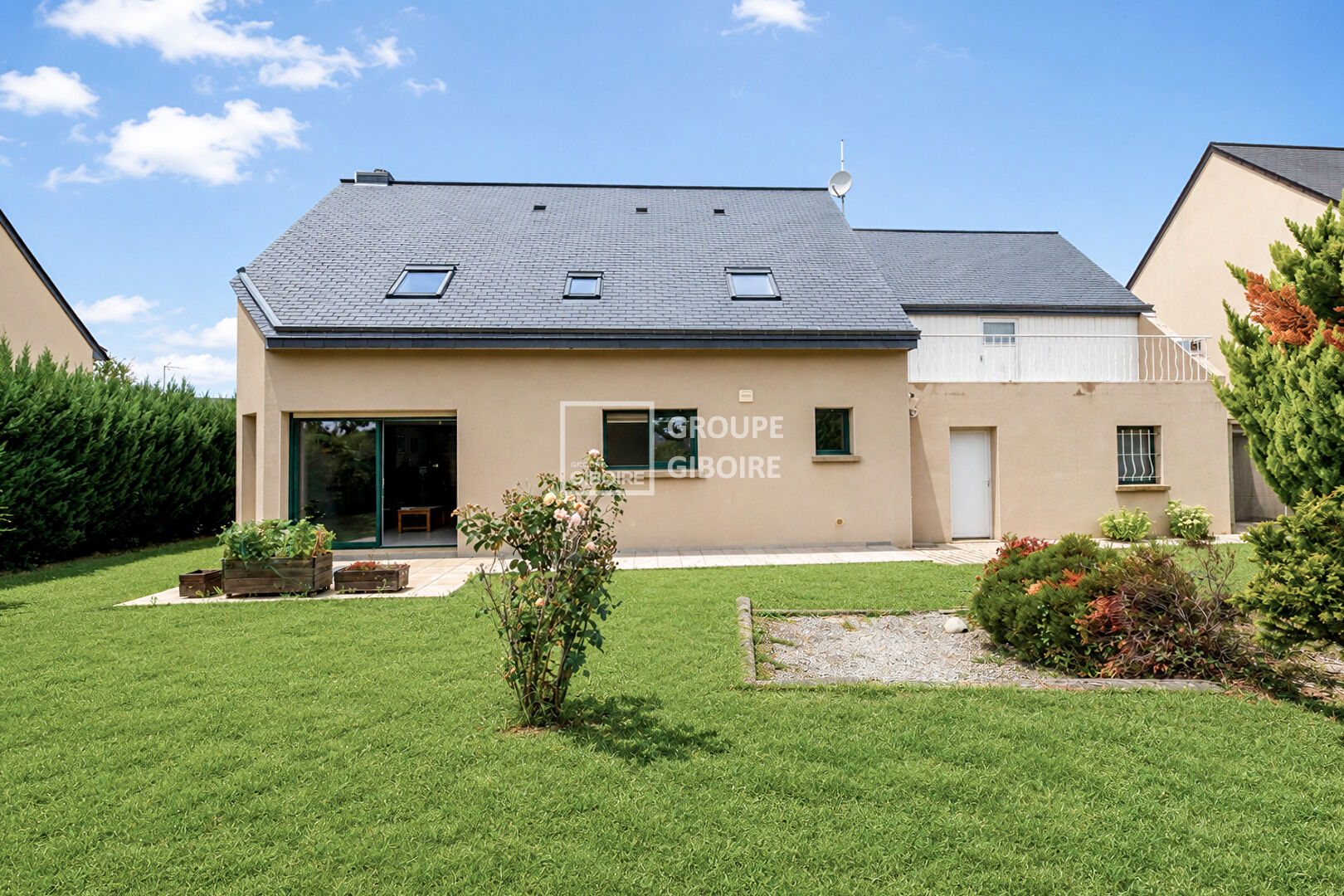 Maison 7 pièces 150 m² · à Saint-Erblon · 150 m² · 388 500 €