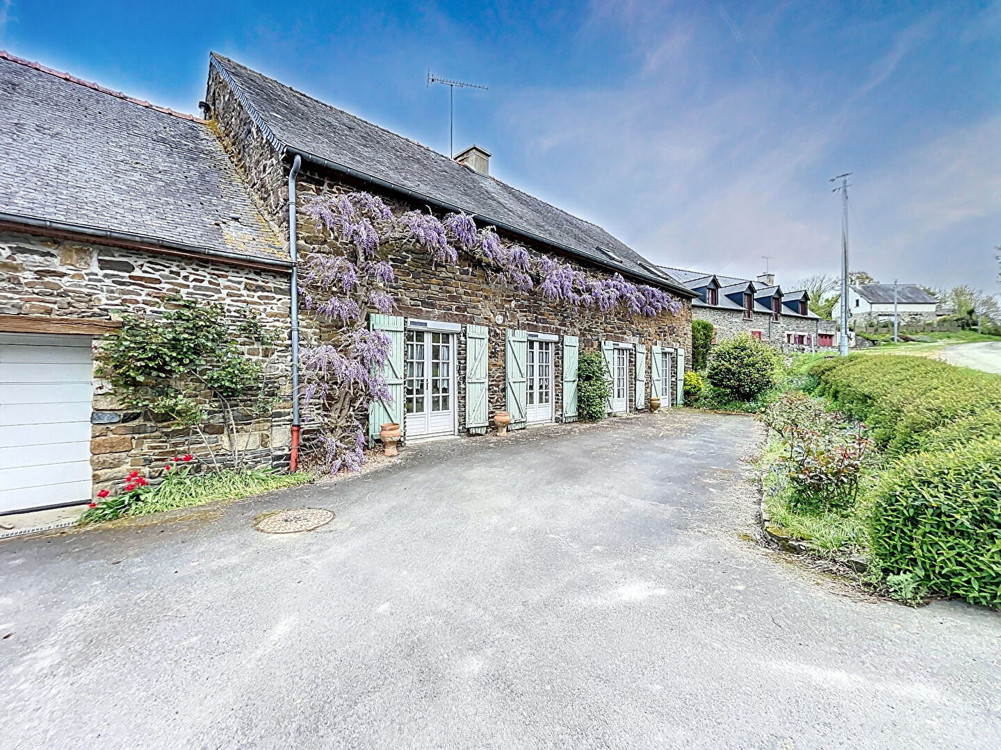 Maison 8 pièces 143 m² · à Baguer-Pican · 143 m² · 256 760 €