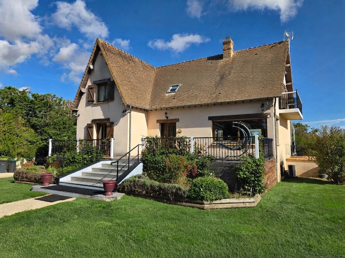 Maison 6 pièces 190 m² · à Saint-Maixme-Hauterive · 190 m² · 315 000 €