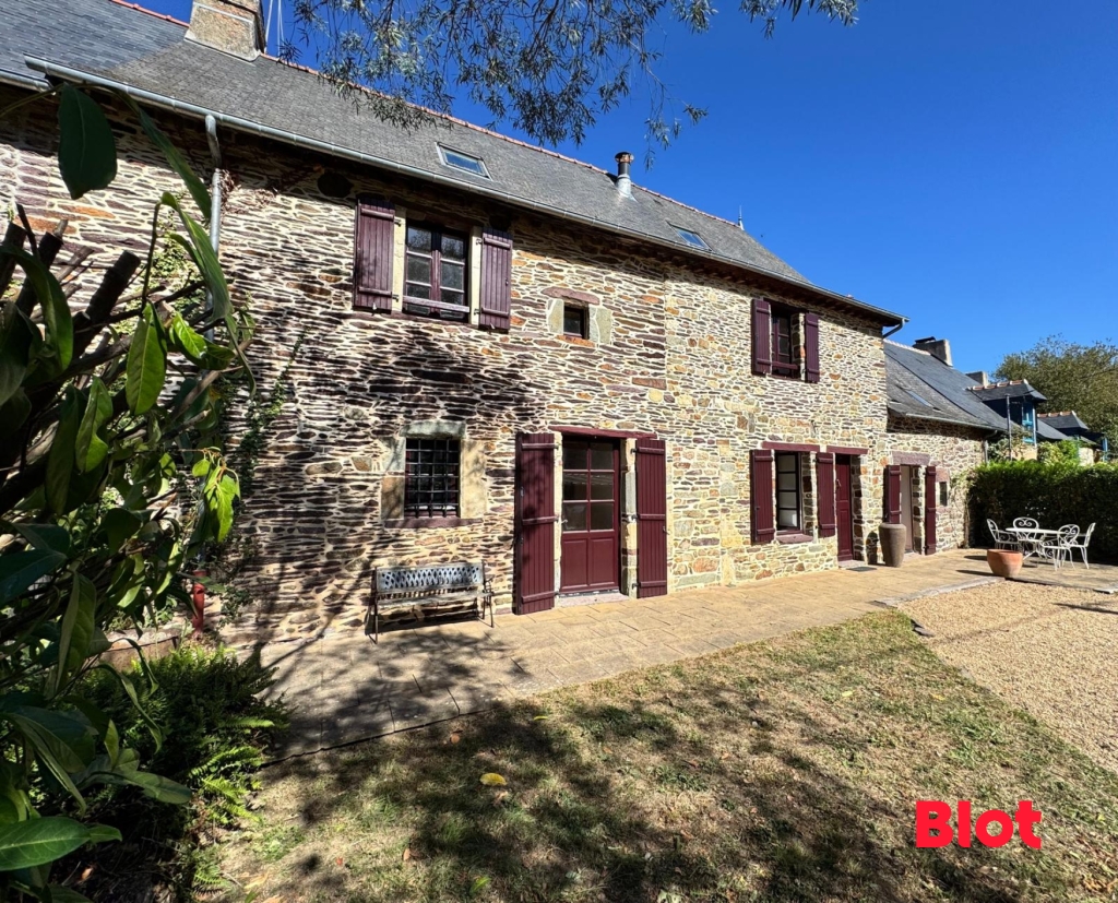 Maison 8 pièces 209 m² · à Bruz · 209 m² · 497 900 €