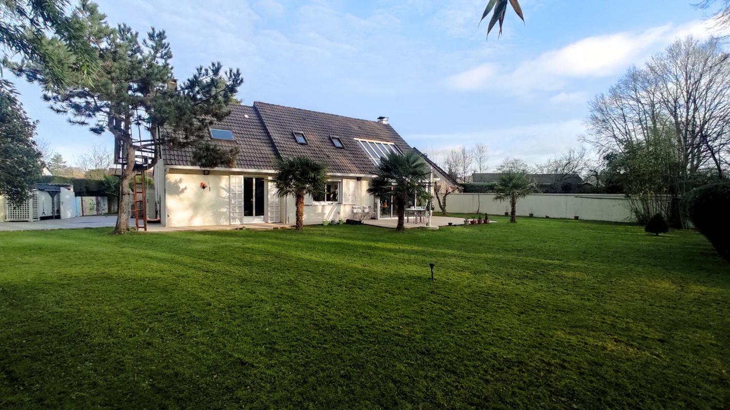 Maison 6 pièces 165 m² · à Yerres · 165 m² · 699 900 €