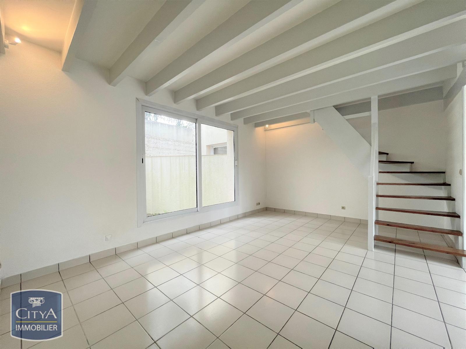 Maison à Coutras