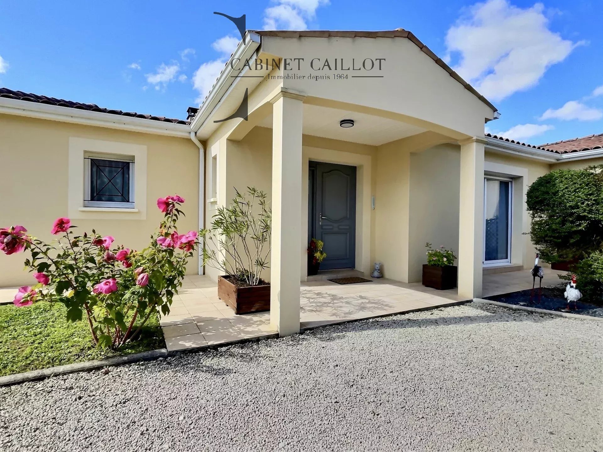 Maison 7 pièces 164 m² · à Chaniers · 164 m² · 420 000 €
