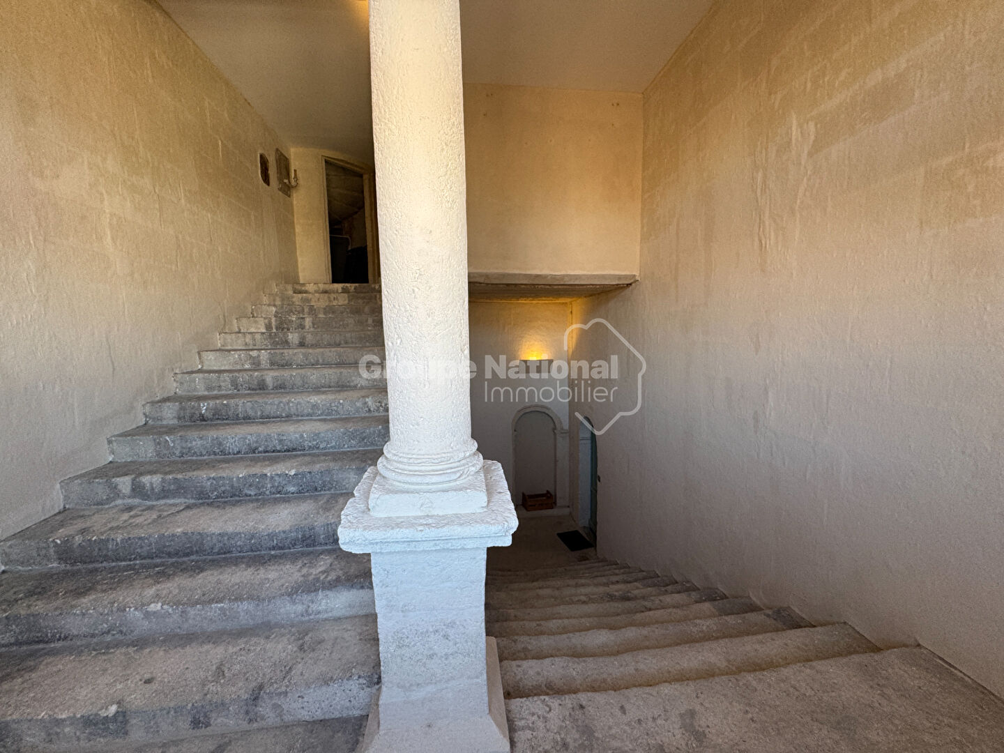 Appartement – Beaucaire, Gard - Plus