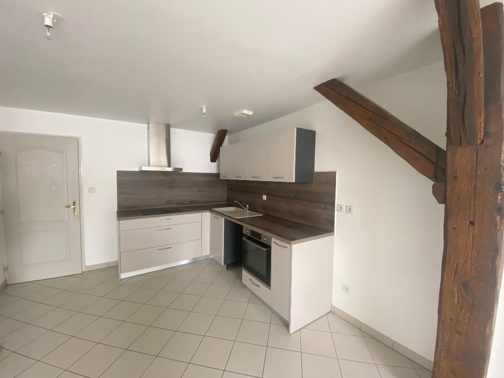 Appartement 3 pièces 86 m² · à L Hopital du Grosbois · 86 m² · 725 €/mois