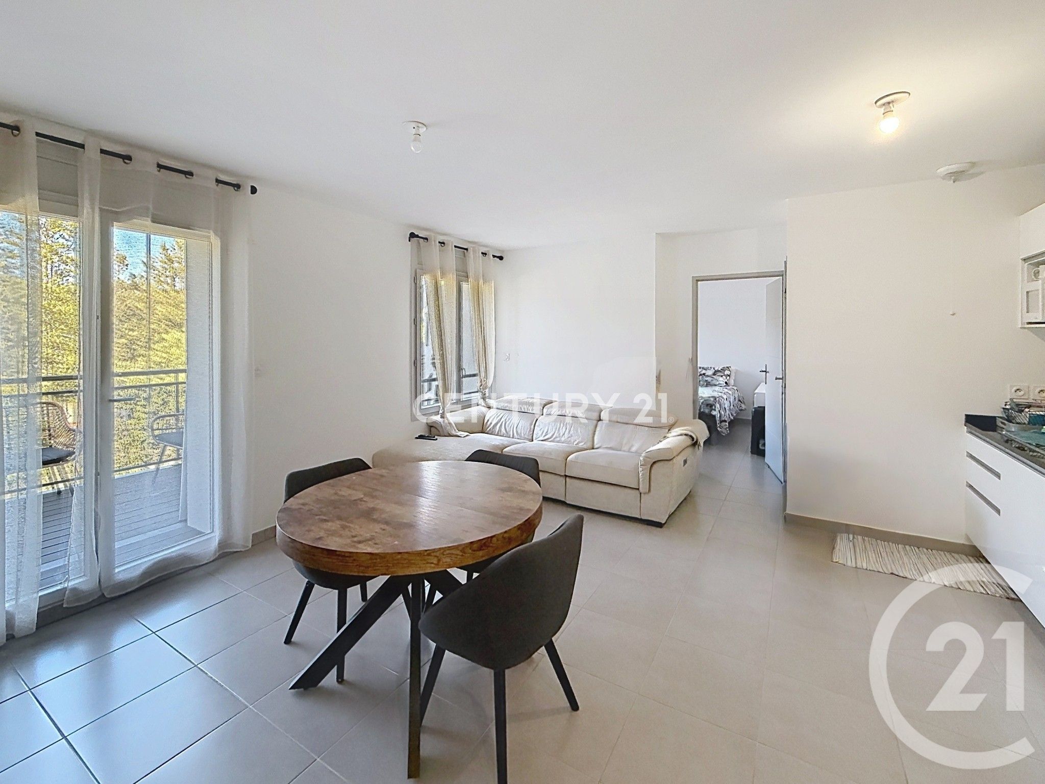 Appartement 2 pièces 45 m² · à Peypin · 45 m² · 828 €/mois