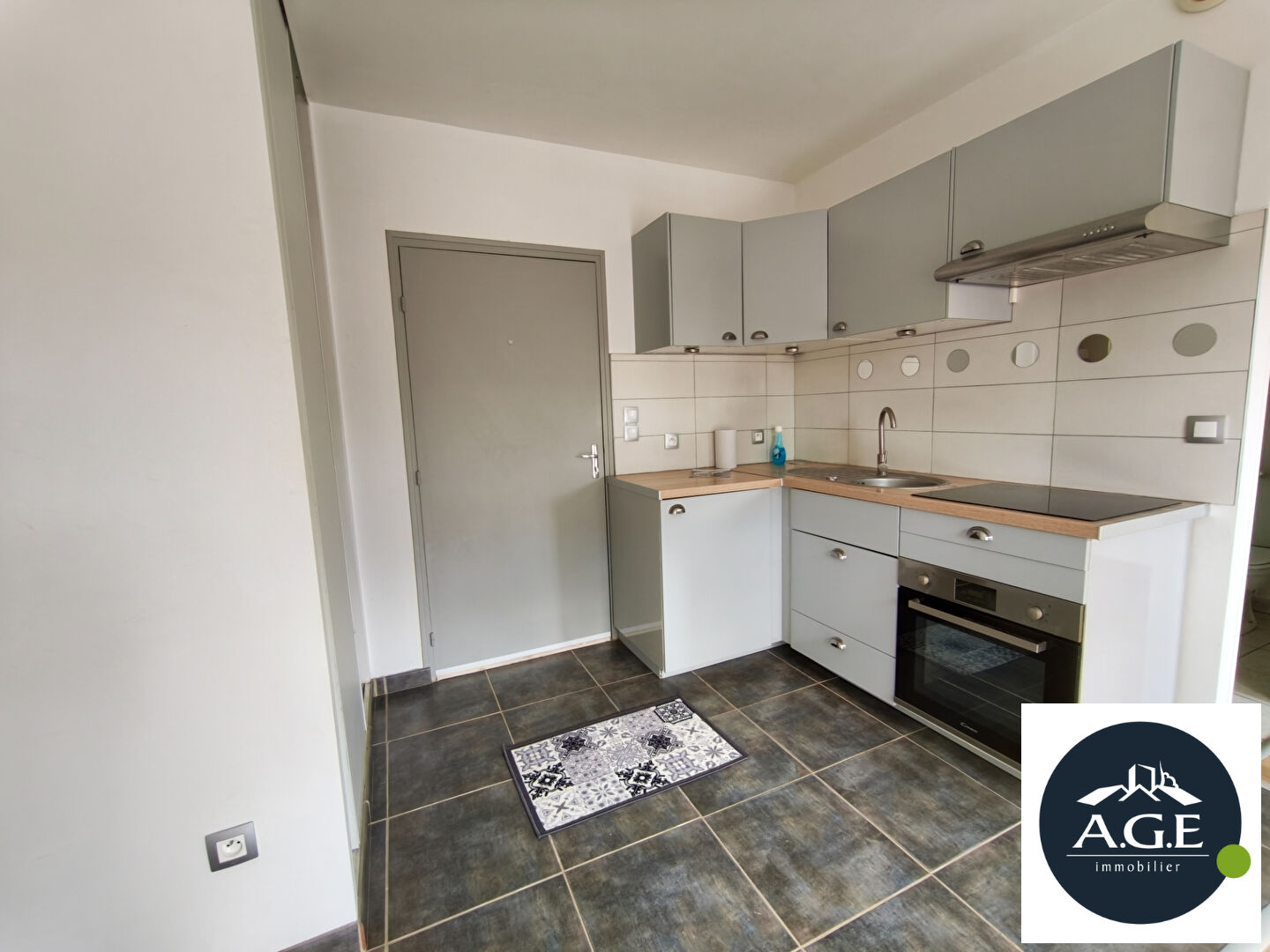 Appartement 1 pièce 25 m² · à Epernon · 25 m² · 530 €/mois