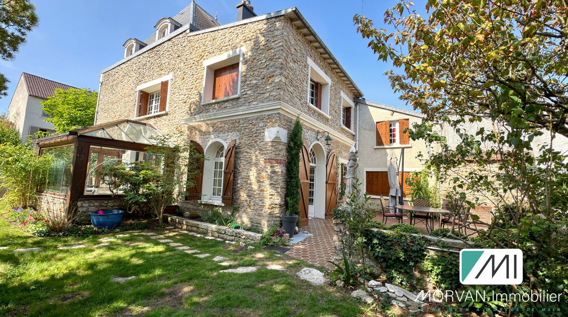 Maison 9 pièces 287 m² · au Perray-en-Yvelines · 287 m² · 695 000 €