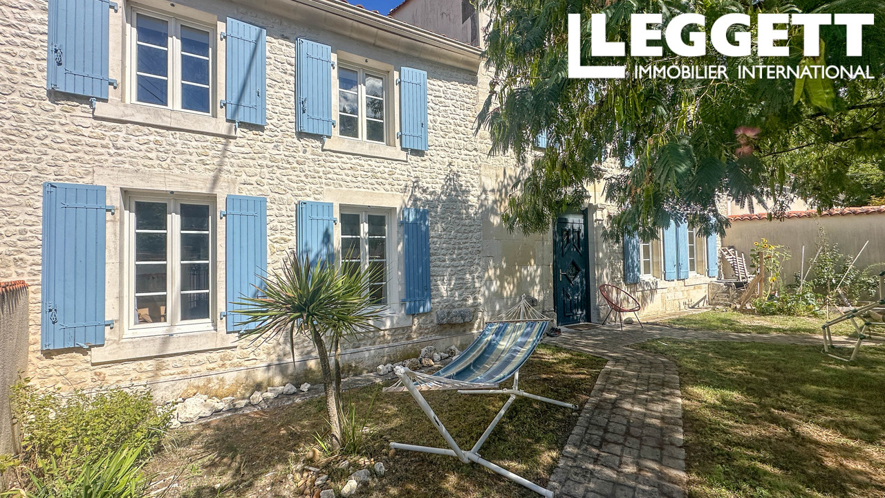 Maison 8 pièces 242 m² · à Ars · 242 m² · 399 950 €