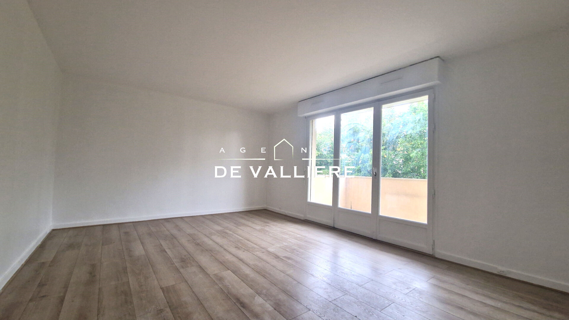 Appartement 2 pièces 50m² NANTERRE 92000 photo 3