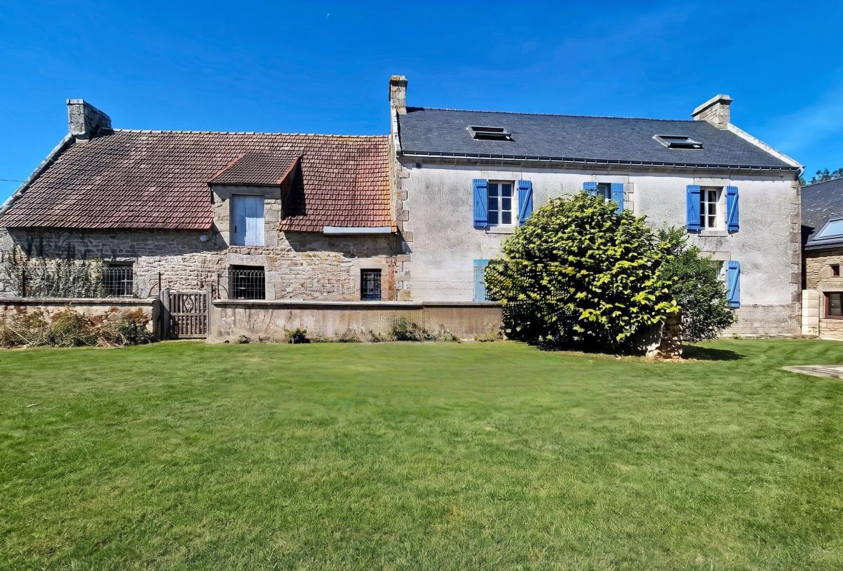 Maison 4 pièces 250 m² · à Sainte-Hélène · 250 m² · 211 700 €