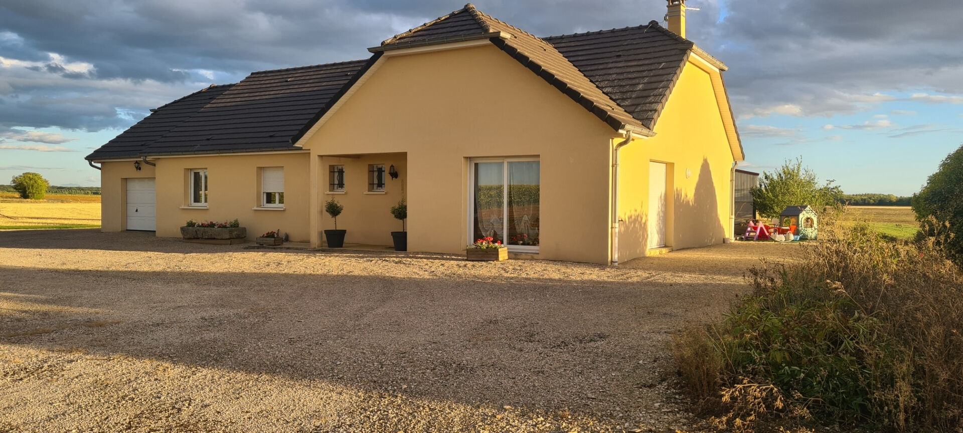 Maison 5 pièces 148 m² · à Remilly-sur-Tille · 148 m² · 430 000 €