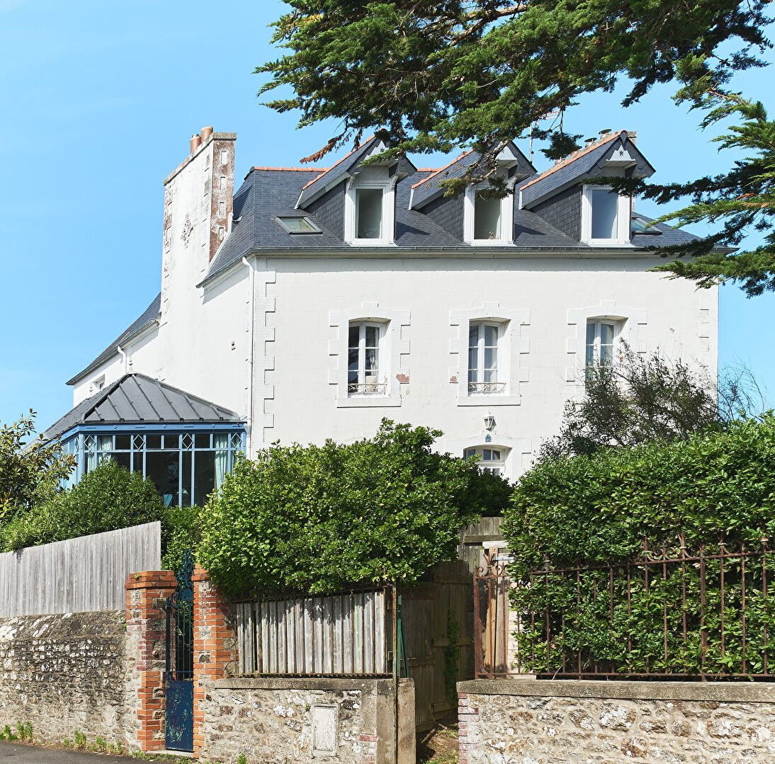 Maison 8 pièces 302 m² · à Saint-Briac-sur-Mer · 302 m² · 1 995 000 €