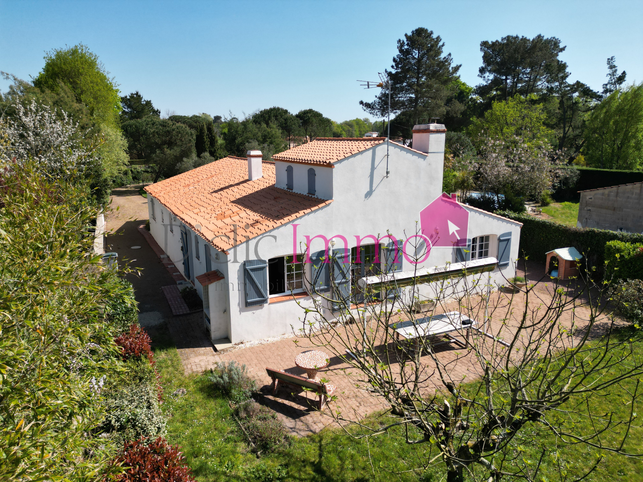 Maison 5 pièces 142 m² · à Soullans · 142 m² · 298 400 €