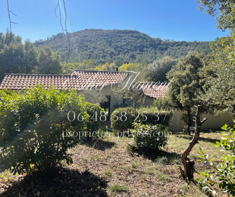 Maison 5 pièces 140 m² · à Saint-Jean-du-Pin · 140 m² · 420 000 €