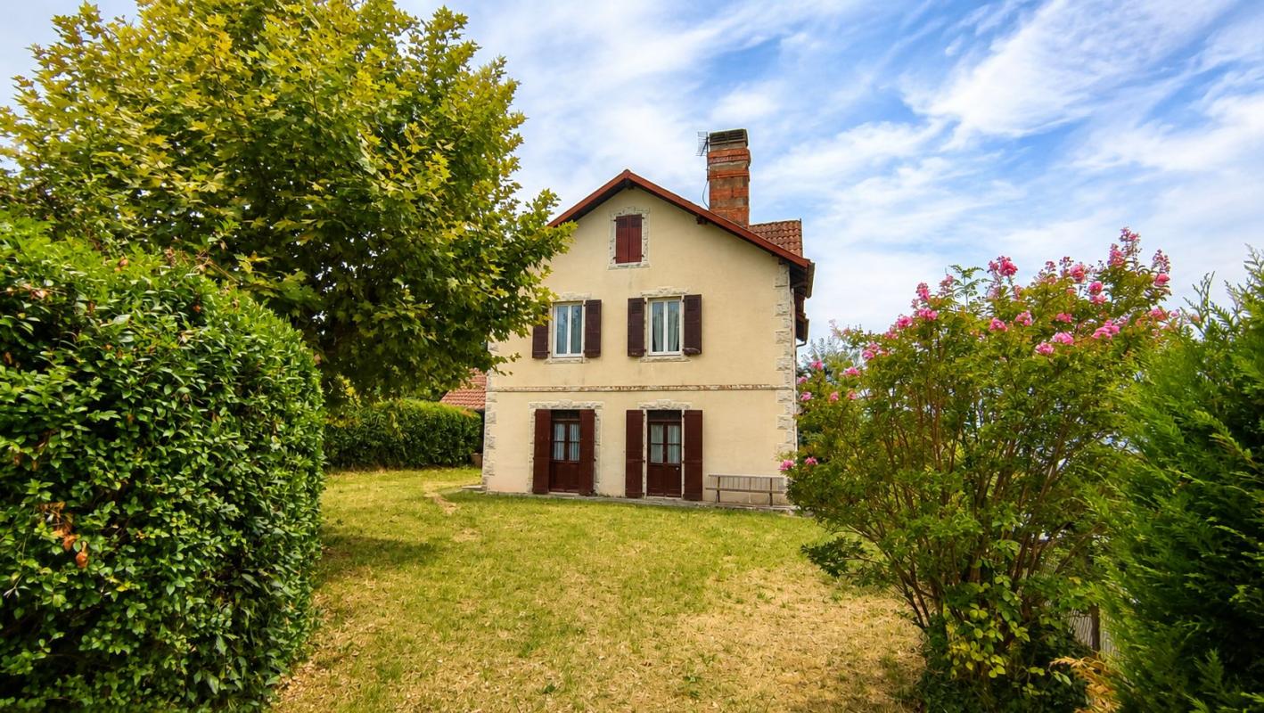 Maison 7 pièces 145 m² · à Oeyregave · 145 m² · 195 000 €