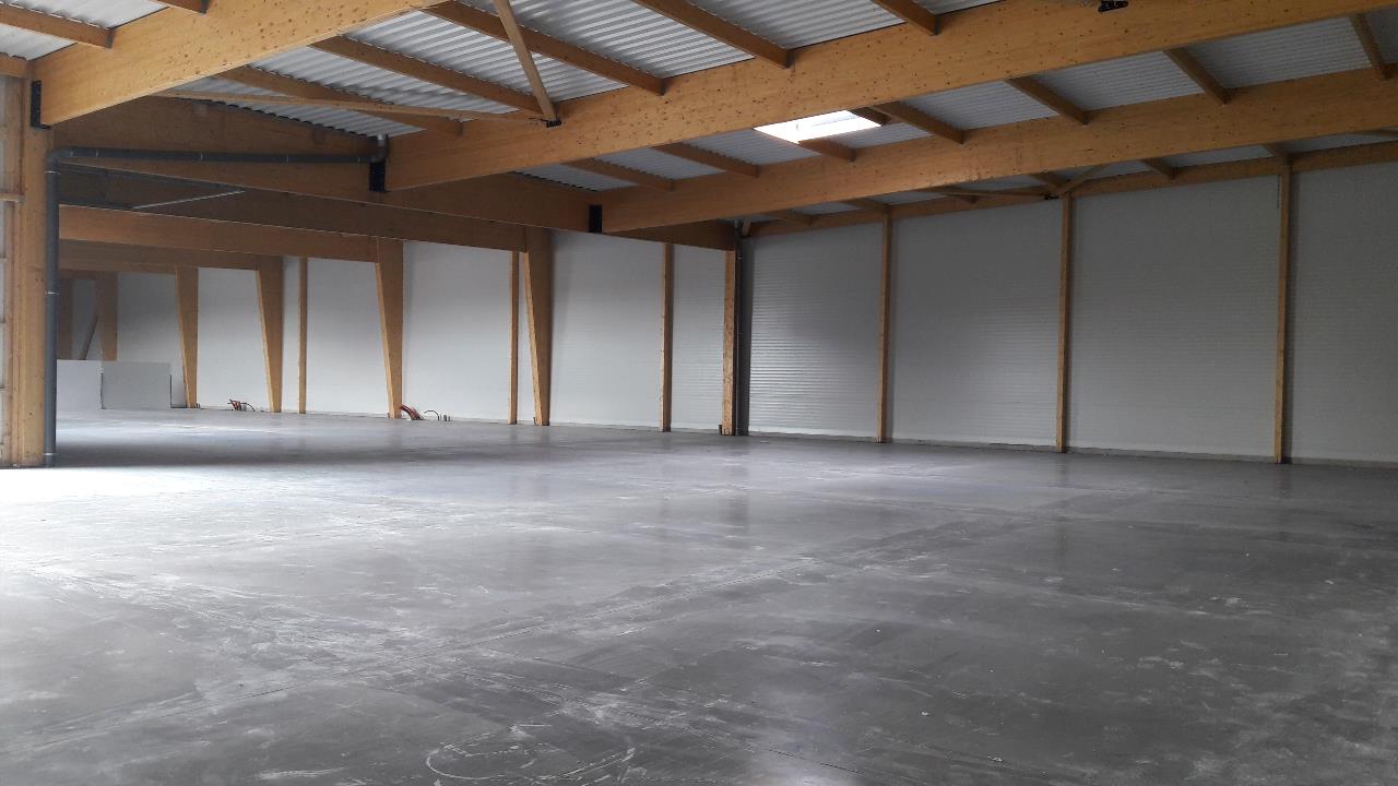 Local commercial 1300 m² · à Montivilliers · 1 300 m² · 10 833 €/mois
