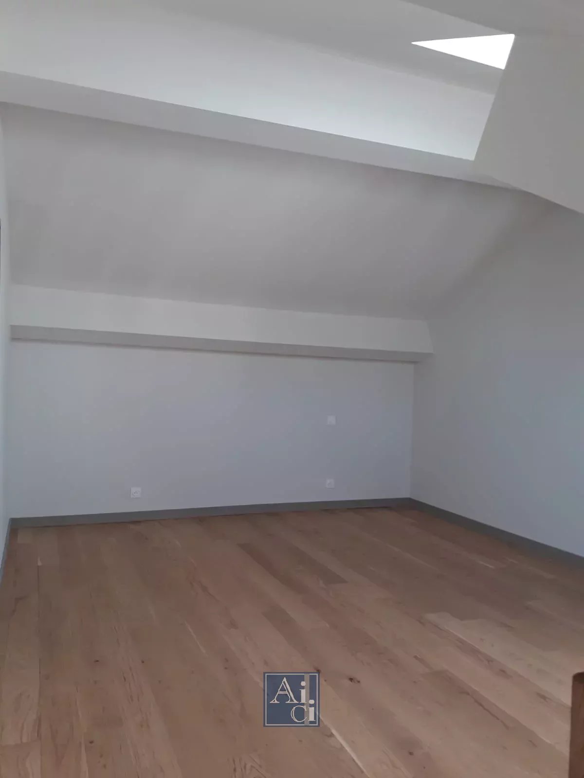 Appartement 3 pièces 62m² PARIS 10ème photo 3