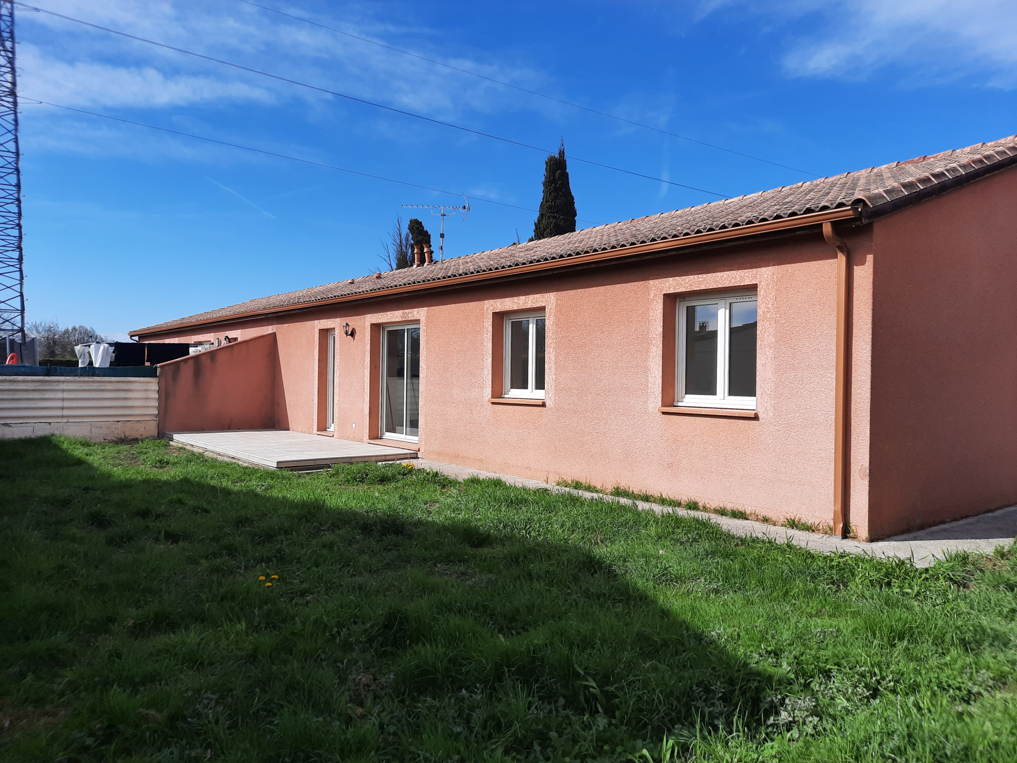 Maison 4 pièces 90 m² · à Longages · 90 m² · 990 €/mois