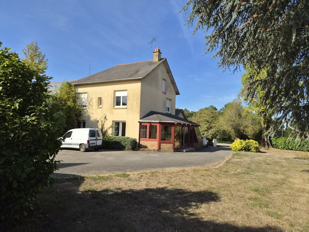 Maison 6 pièces 145 m² · à Vern-sur-Seiche · 145 m² · 332 800 €