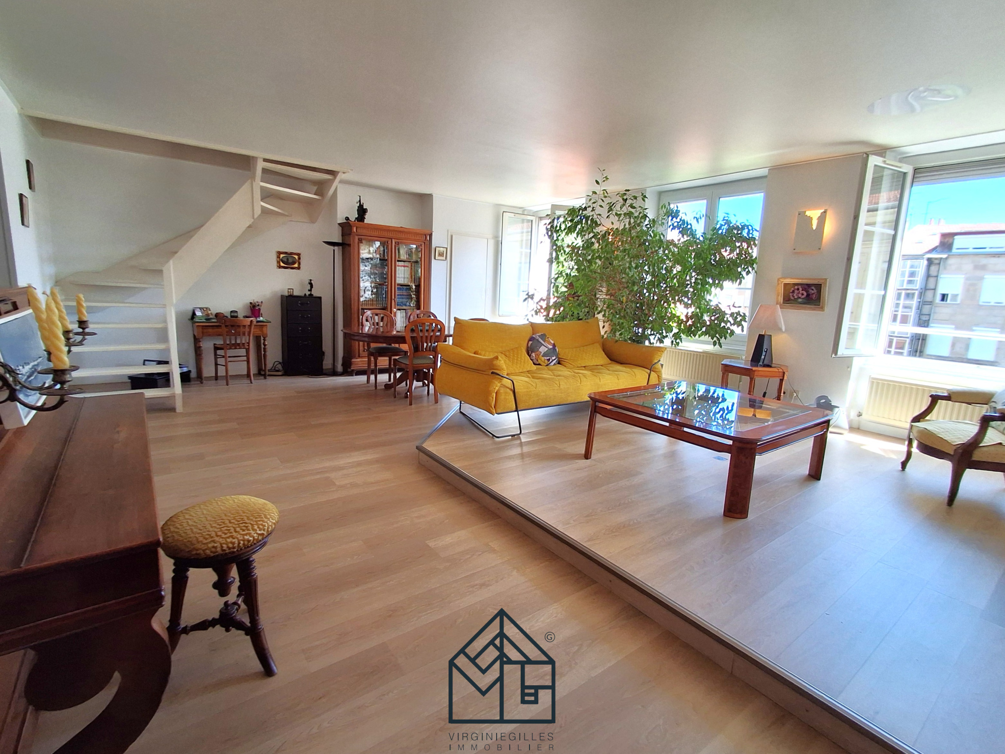 Appartement 5 pièces 132 m² · à Saint-Étienne · 132 m² · 179 000 €