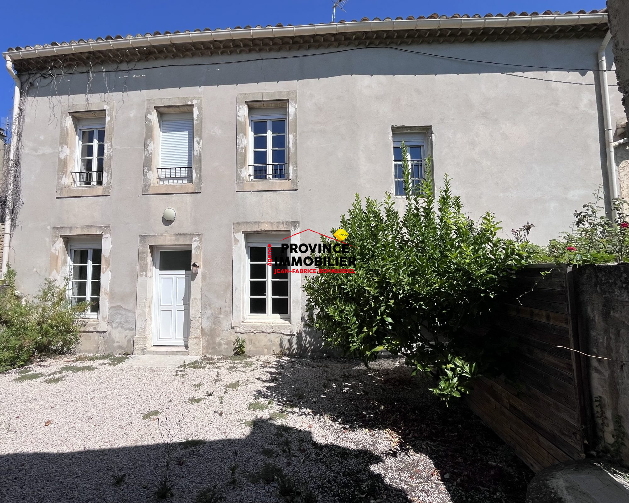 Maison 4 pièces 100 m² · à Bouchet · 100 m² · 250 000 €
