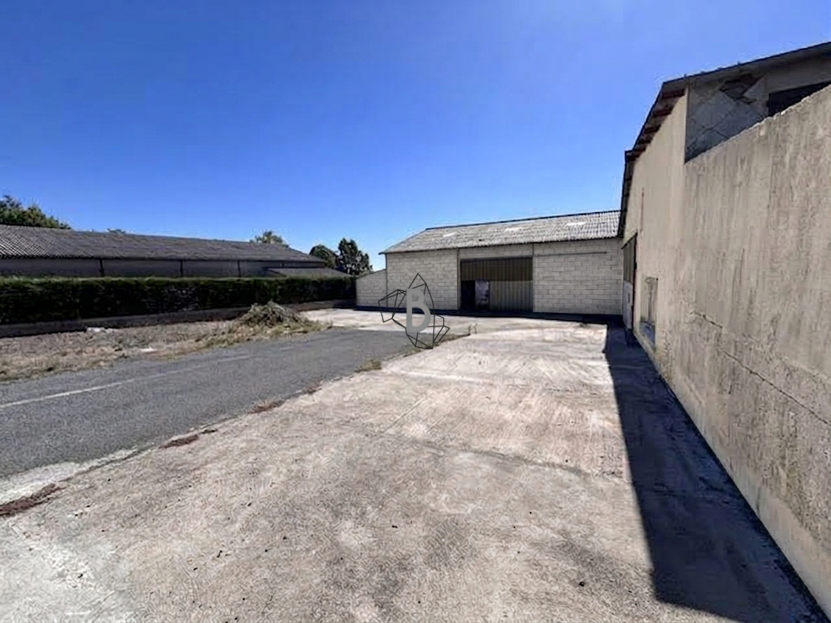 Local commercial 300 m² · à Réquista · 300 m² · 68 000 €