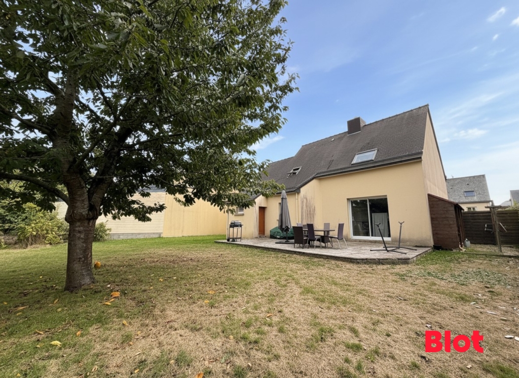 Maison 6 pièces 112 m² · à Bréal-sous-Montfort · 112 m² · 305 030 €