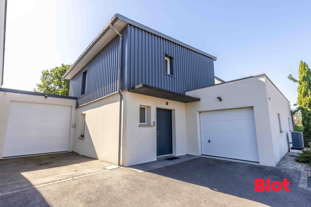 Maison 5 pièces 118 m² · à Châteaubourg · 118 m² · 388 500 €