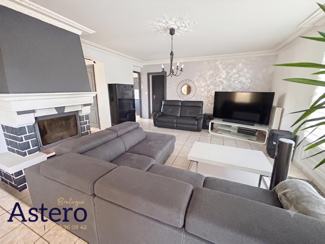 Maison 7 pièces 200 m² · à Acigné · 200 m² · 459 900 €