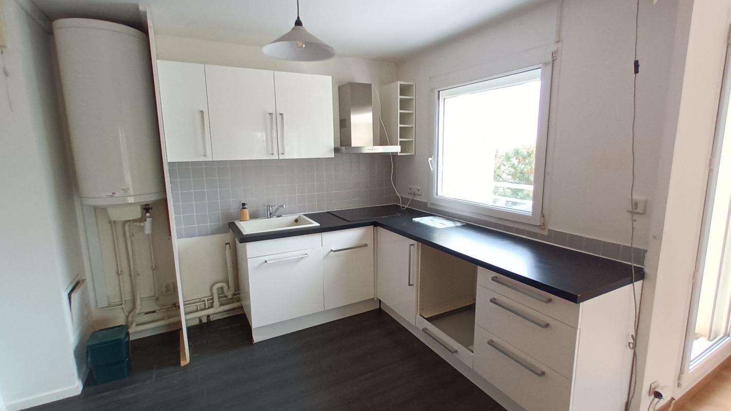 Appartement – L HAY LES ROSES VAL-DE-MARNE ILE-DE-FRANCE - Vue 3