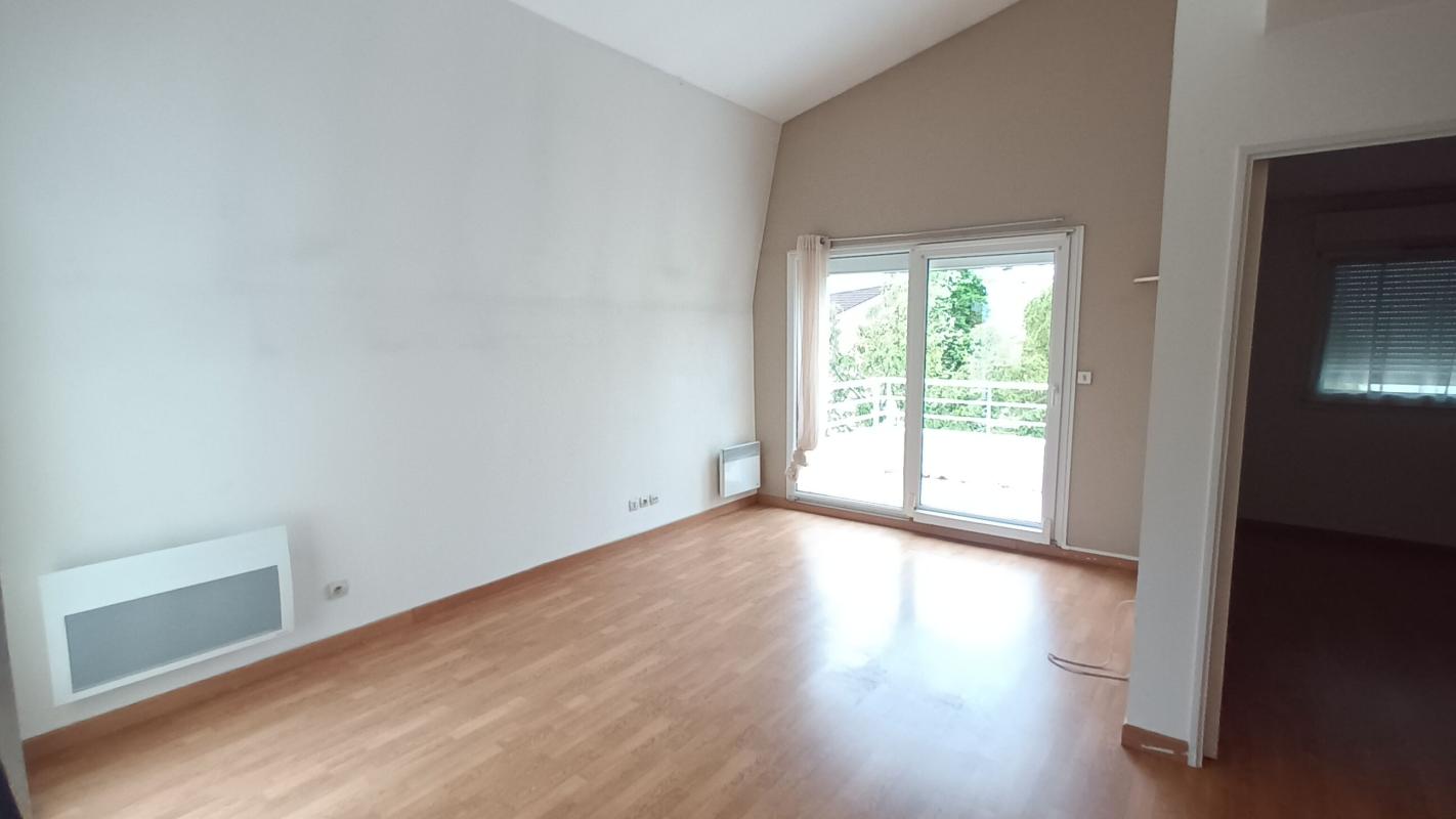 Appartement – L HAY LES ROSES VAL-DE-MARNE ILE-DE-FRANCE - Vue 4