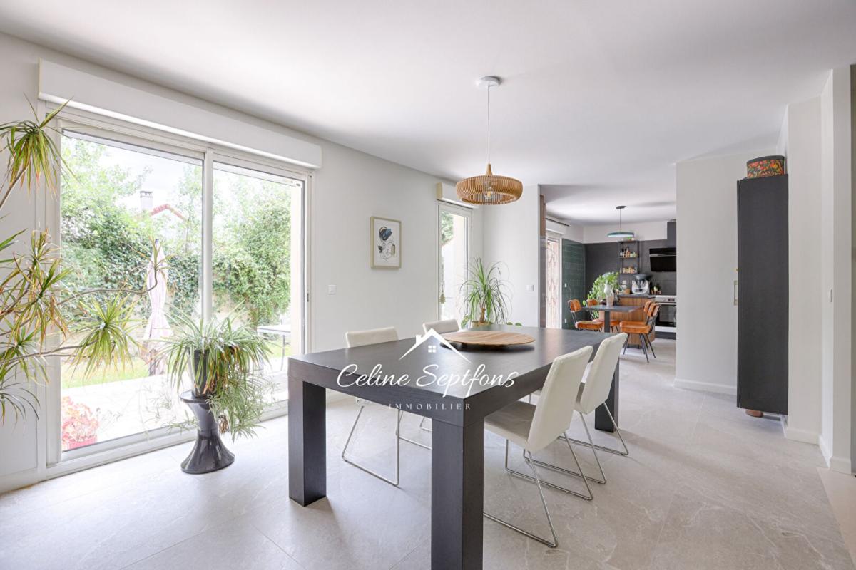 Maison 6 pièces 140 m² · à Champcueil · 140 m² · 435 000 €