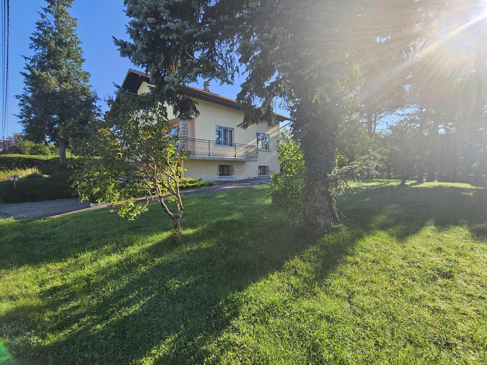 Maison 6 pièces 142 m² · à Avoudrey · 142 m² · 232 000 €