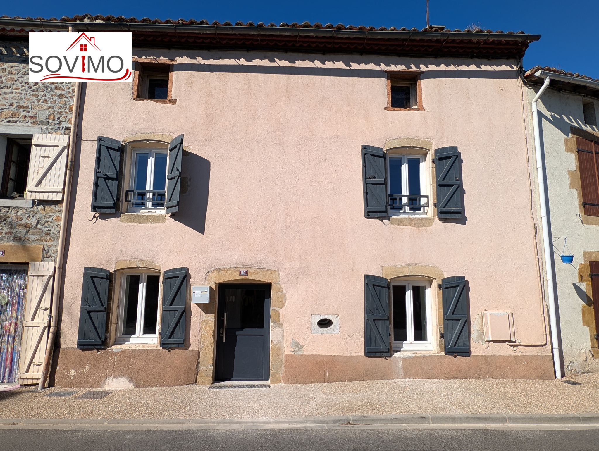 Maison 3 pièces 84 m² · à Lessac · 84 m² · 526 €/mois