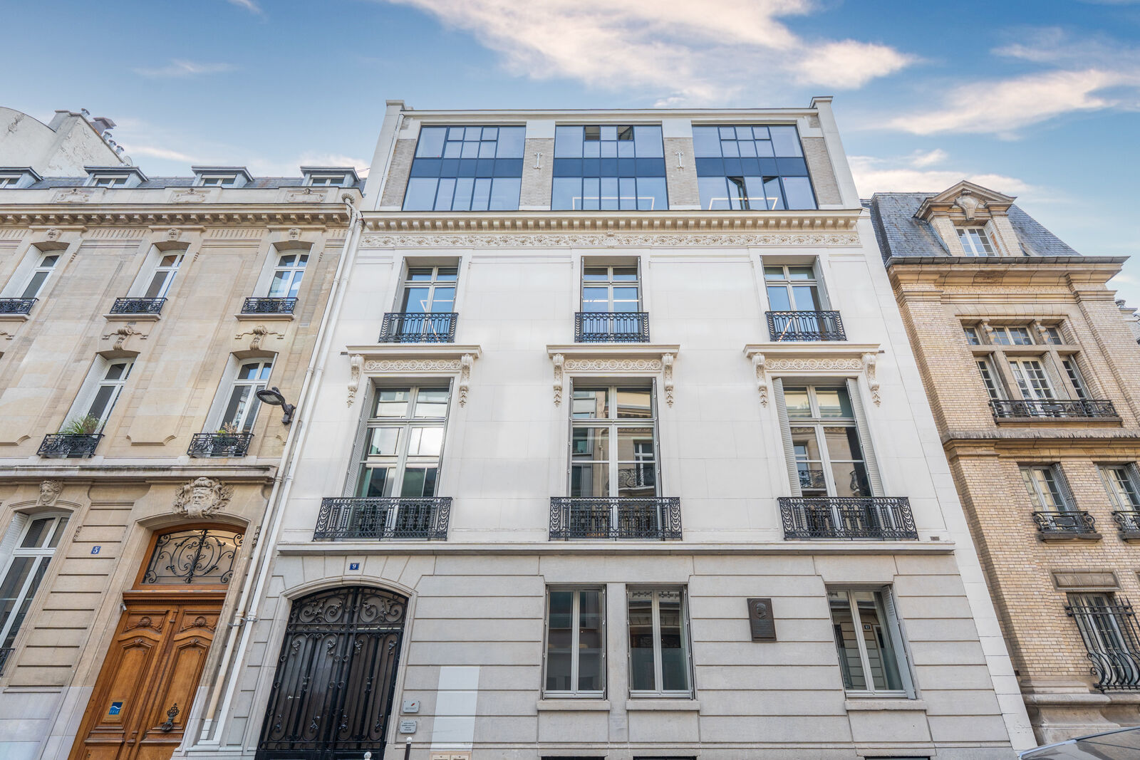 Local commercial 1872 m² · à Paris 16 · 1 872 m² · 68 €/mois