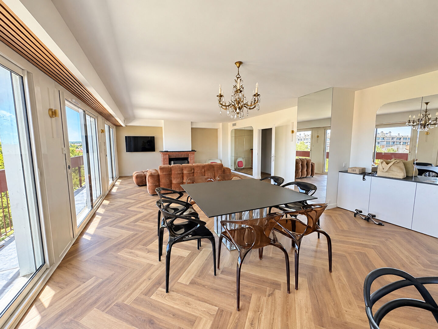 Appartement 4 pièces 155 m² · à Montauban · 154,5 m² · 1 900 €/mois