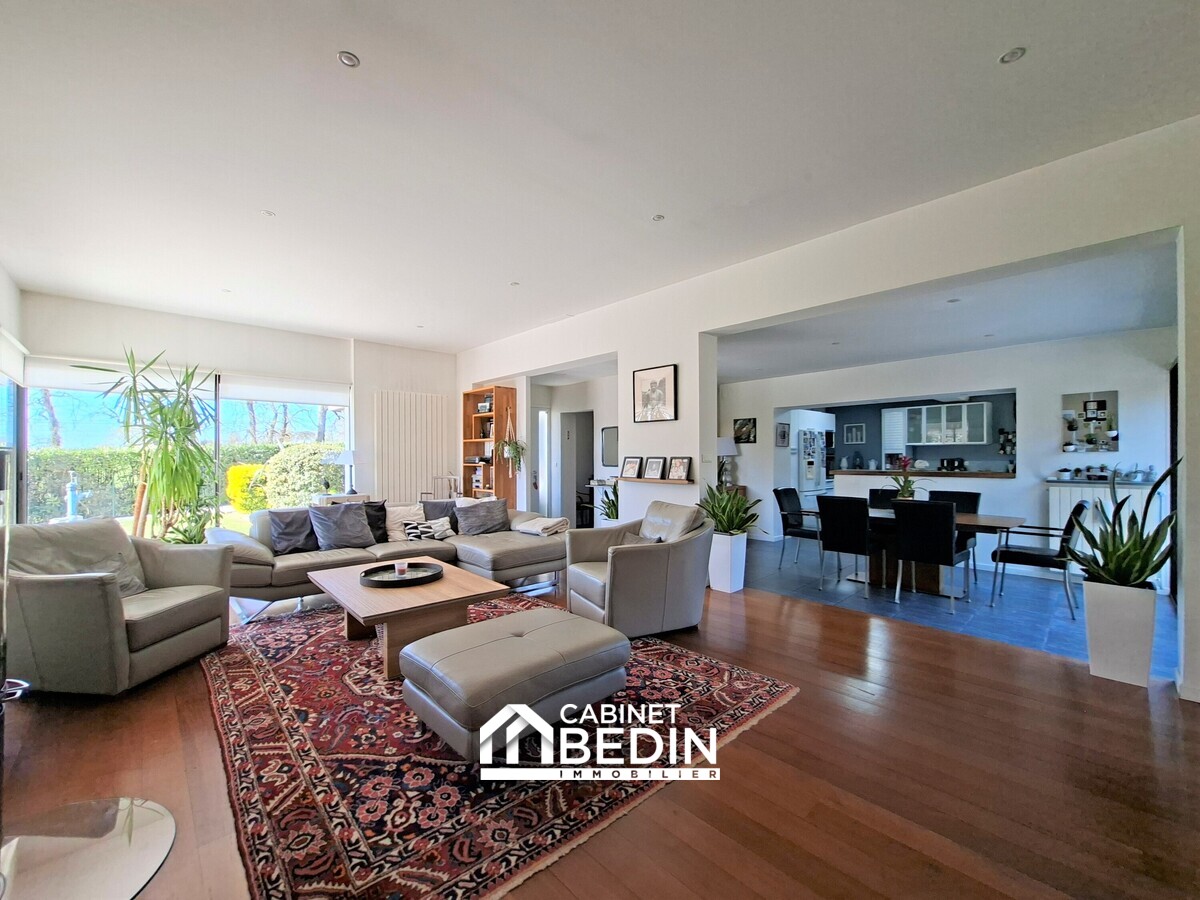 Maison 6 pièces 170 m² · à Bonnetan · 170 m² · 585 000 €