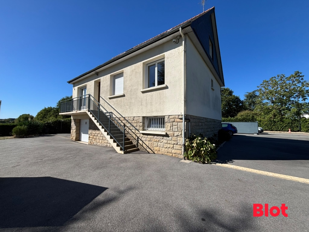 Maison 9 pièces 121 m² · à Crevin · 121 m² · 236 250 €