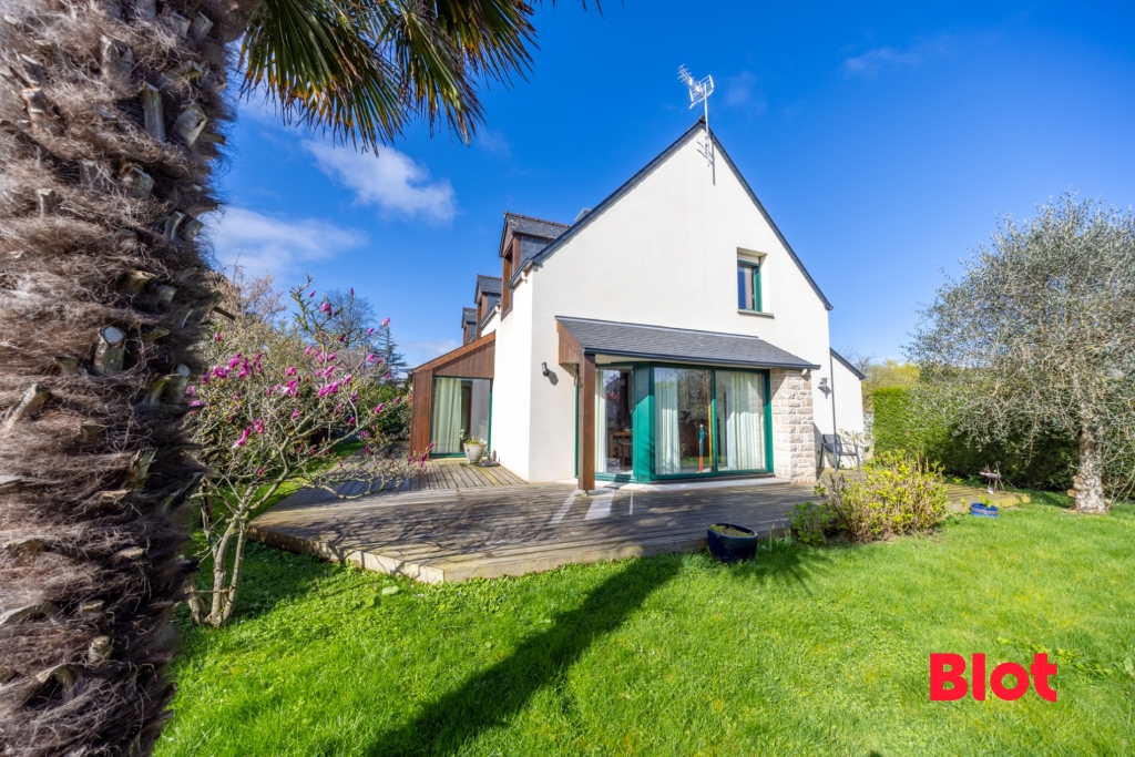 Maison 8 pièces 242 m² · à Dinard · 242 m² · 1 029 000 €