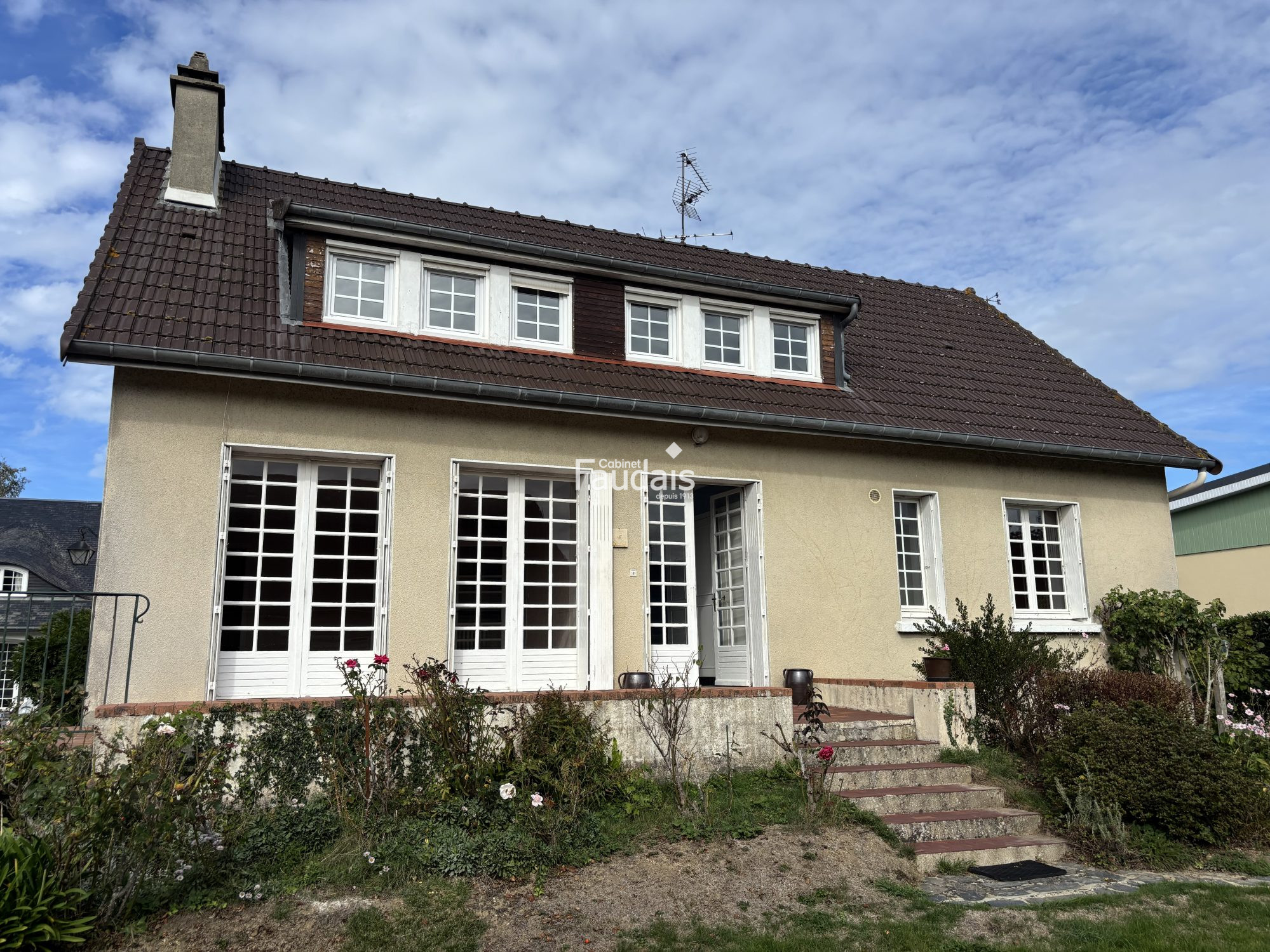 Maison 7 pièces 135 m² · à Agneaux · 135 m² · 230 000 €