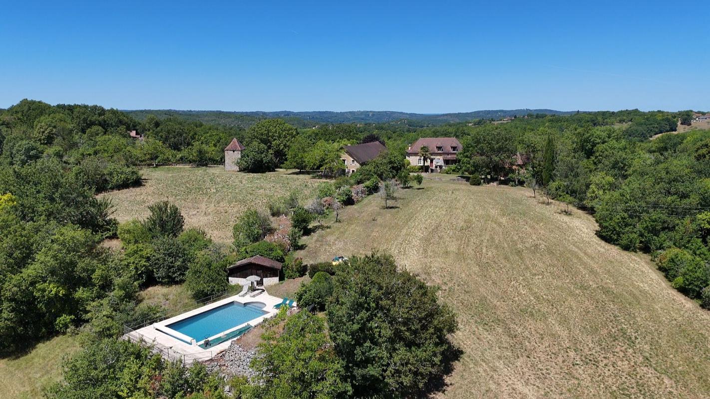 Maison 11 pièces 270 m² · à Bouzic · 270 m² · 645 000 €