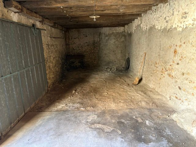 Parking ROMORANTIN LANTHENAY 41200 · à Romorantin-Lanthenay · 30 700 €