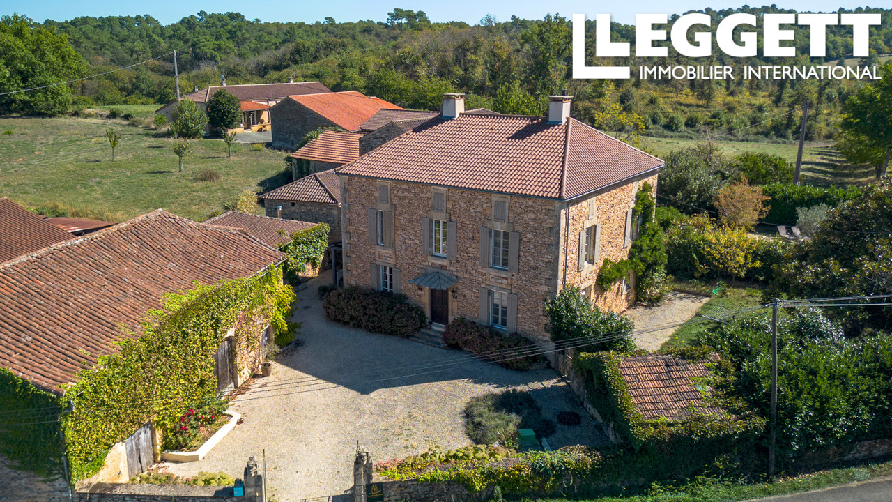 Maison 19 pièces 240 m² · à Fumel · 240 m² · 679 000 €