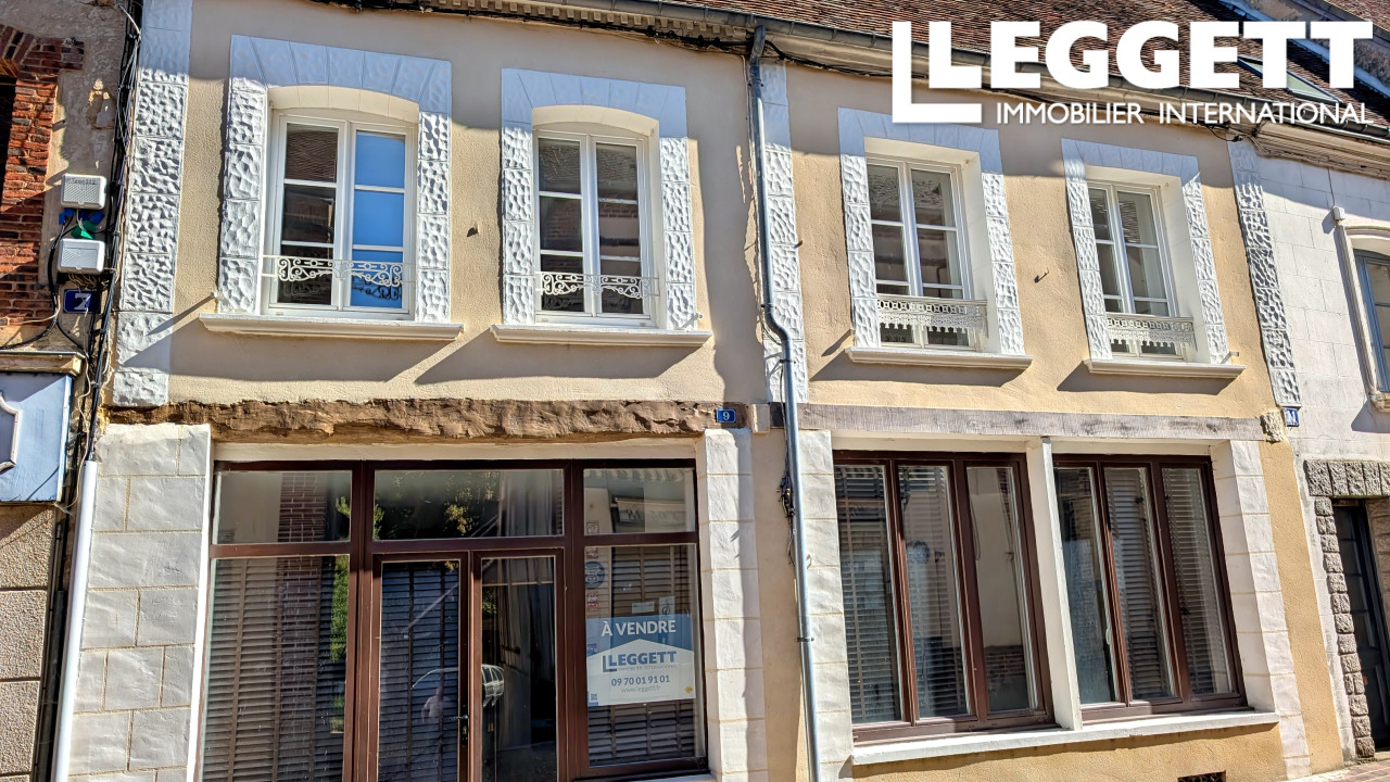 Maison 8 pièces 152 m² · à Longny les Villages · 152 m² · 150 000 €