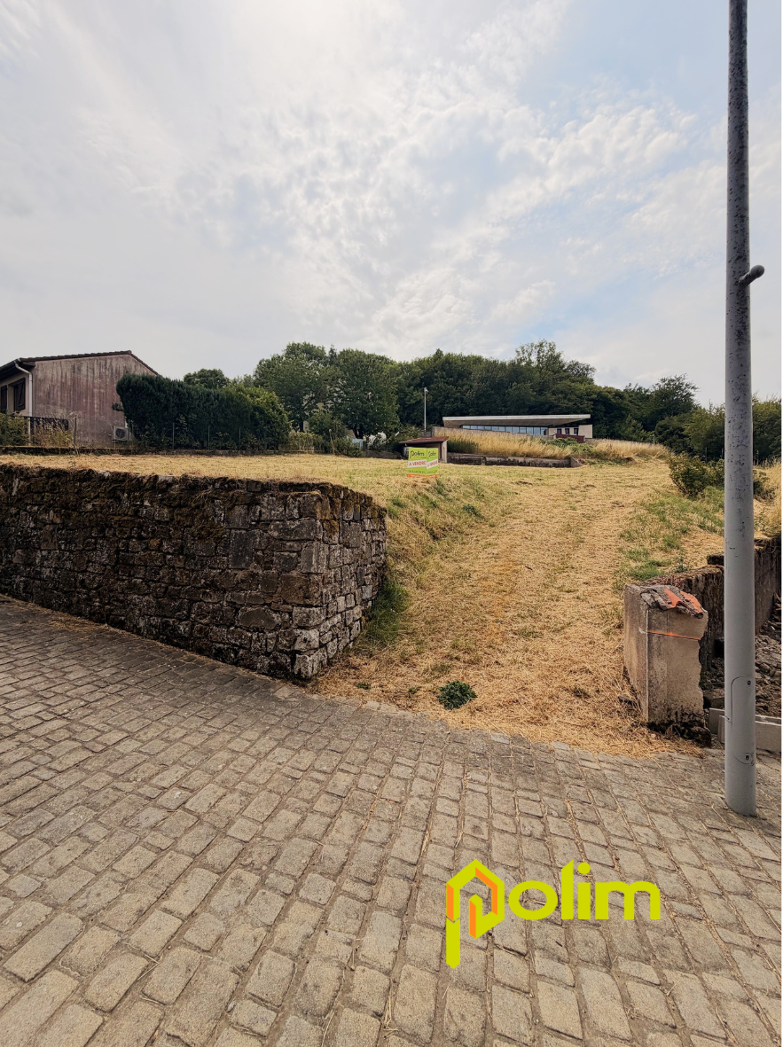 Terrain 1184 m² · à Mousson · 1 184 m² · 92 650 €