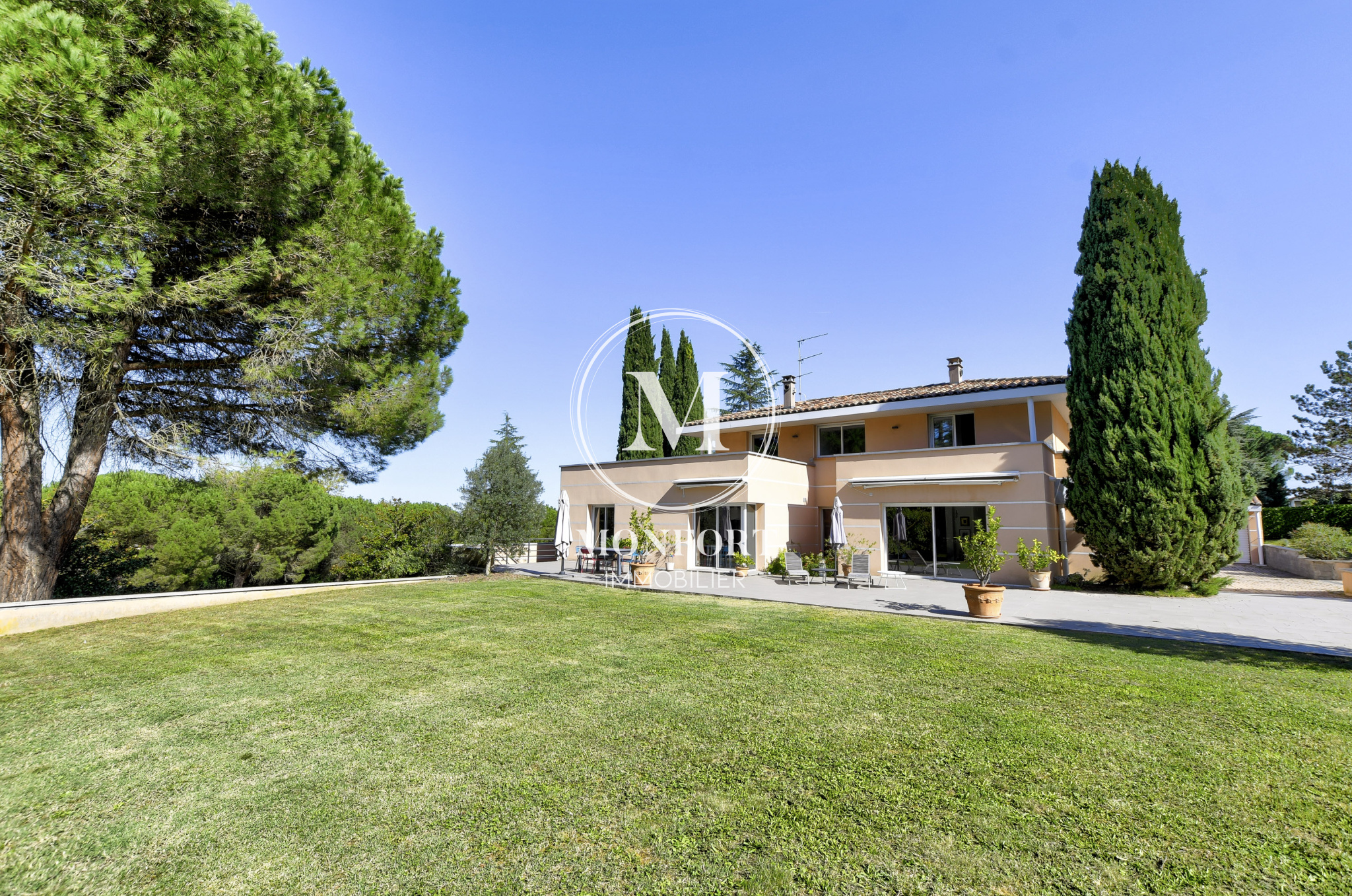 Maison 5 pièces 218 m² · à Castelmaurou · 218 m² · 749 000 €
